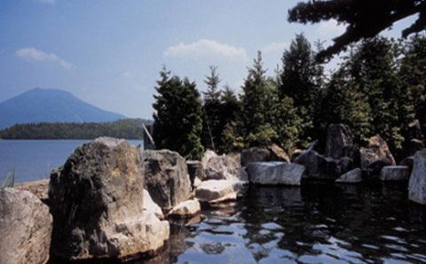 あかん遊久の里鶴雅 別館 2名様1室 1泊2食付 宿泊券 旅行 北海道 温泉 観光 阿寒 釧路市 旅行 ホテル 旅館 クーポン チケット 予約 父の日 母の日 _F4F-2105