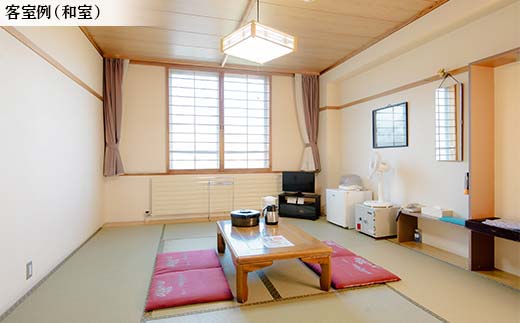 【期間限定！寄附額改定↓！】★赤いベレー 共通利用券★ 1,000円×5枚（宿泊・レストラン飲食・日帰り入浴で利用可） 北海道釧路市 温泉 宿泊 飲食 日帰り入浴 チケット クーポン 施設利用券 旅行 レジャー お食事券 入浴券 観光 _F5F-0142