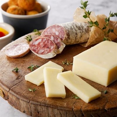 よつ葉 北海道十勝 ゴーダ 100g×6個【配送不可地域：離島】