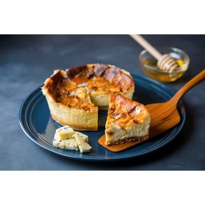 ガトーリコブルー(十勝産クリームとゴルゴンゾーラのベイクドチーズケーキ)【配送不可地域：離島】