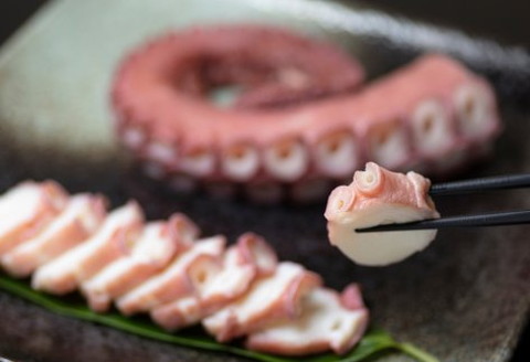 北海道北見市常呂産 ボイル水タコ足 約1kg前後 ( 海鮮 たこ 水タコ )【091-0010】