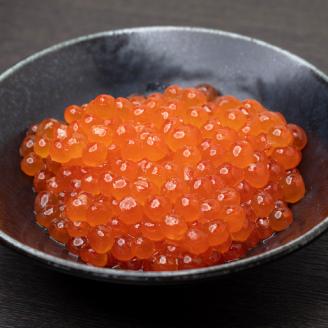  《14営業日以内に発送》北海道産 いくら醤油漬け 100g×3パック ( いくら イクラ 醤油漬け しょう油 鮭卵 )【114-0066】