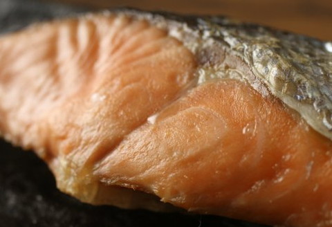 紅鮭・時鮭 食べ比べ贅沢セット ( 海鮮 魚介類 鮭 サケ しゃけ 時鮭 紅鮭 サーモン セット 小分け 贈答 贅沢 贈り物 ギフト お中元 お歳暮 お祝い )【094-0026】