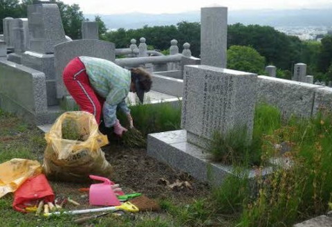 お墓のお掃除サービス 北見自治区内限定 ( 地域限定 北見エリア 清掃 お墓掃除 お墓 掃除 )【116-0001】
