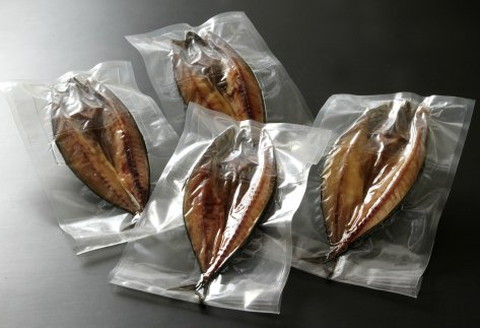 ボリューム満点 開きサバ 4枚セット ( さば 鯖 開き 真空パック 魚 さかな 魚介類 ふるさと納税 )【094-0091】