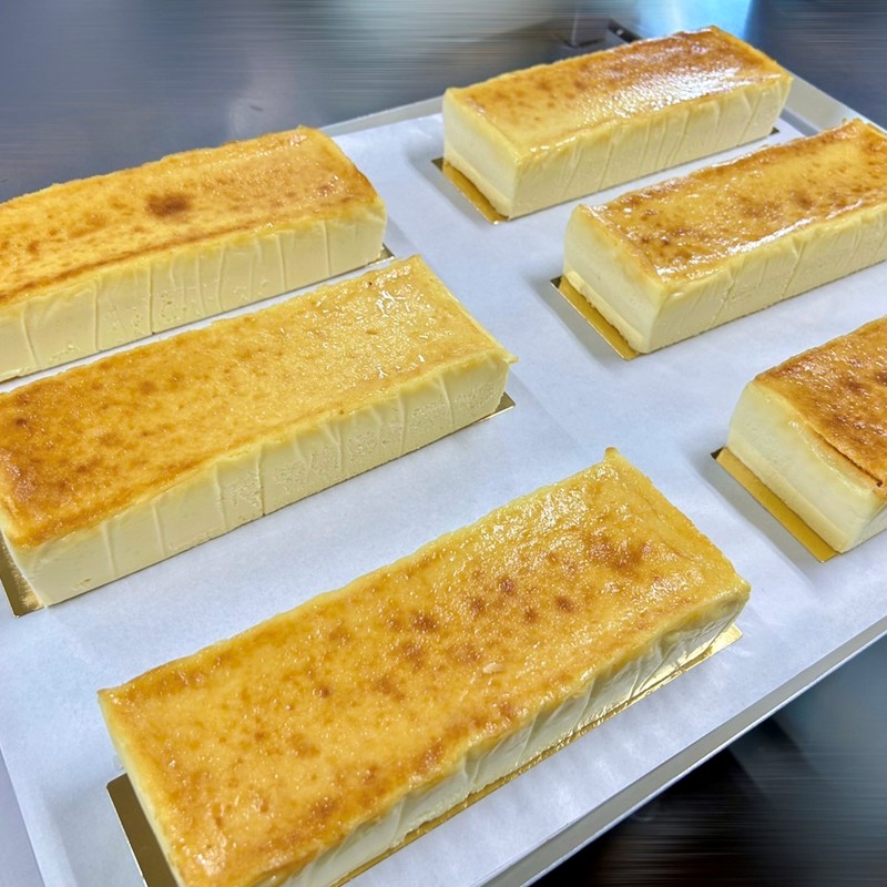 《14営業日以内に発送》Eve フロマージュ 1本 ( チーズケーキ チーズ 濃厚 スイーツ おやつ デザート )【060-0019】