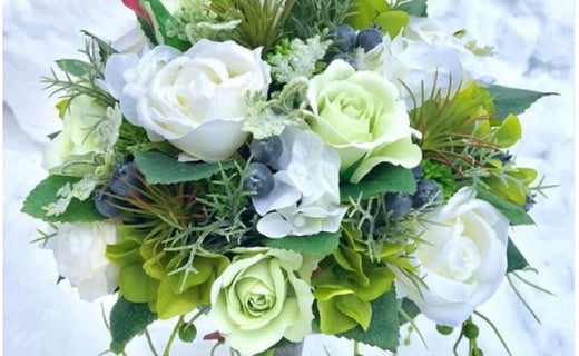 【ギフト用】美流渡の森 アーティフィシャルフラワー・アレンジメント 白、グリーン（ブリキ花器シリーズ）【12228】[a110-028]