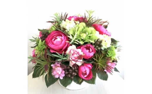 【ギフト用】美流渡の森 アーティフィシャルフラワー・アレンジメント ピンク、グリーン（ブリキ花器シリーズ）【12203】[a110-003]