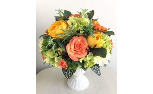 【ギフト用】美流渡の森 アーティフィシャルフラワー・アレンジメント 黄バラ・オレンジバラ（ブリキ花器シリーズ）【12249】[a110-049]