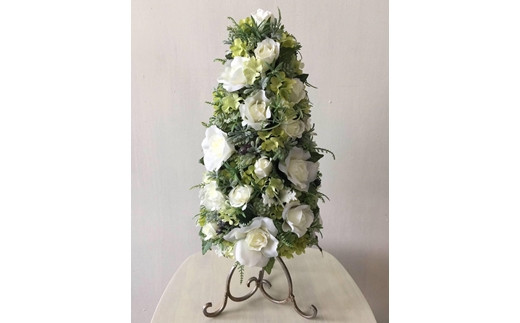 【ギフト用】美流渡の森 アーティフィシャルフラワー ツリー型アレンジメントM(白、グリーン系)【12254】[a110-054]