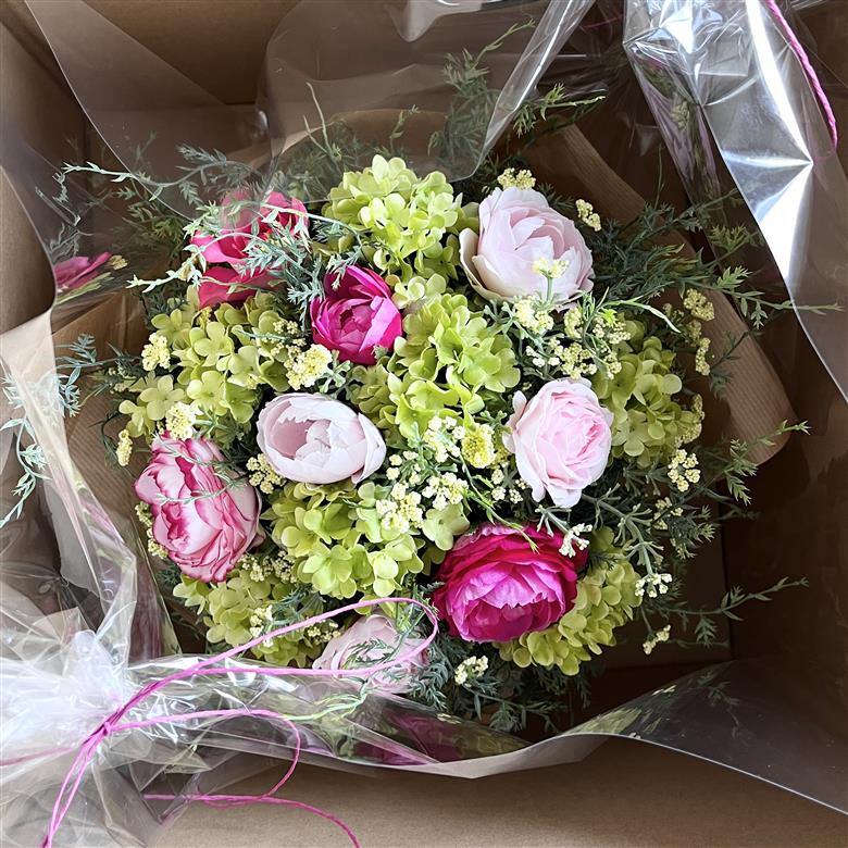 美流渡の森　アーティフィシャルフラワー花瓶付ブーケ（ピンク系）[a110-075]