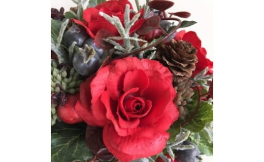 【ギフト用】美流渡の森 アーティフィシャルフラワー・アレンジメント 赤バラ（ブリキ花器シリーズ）【12235】[a110-035]