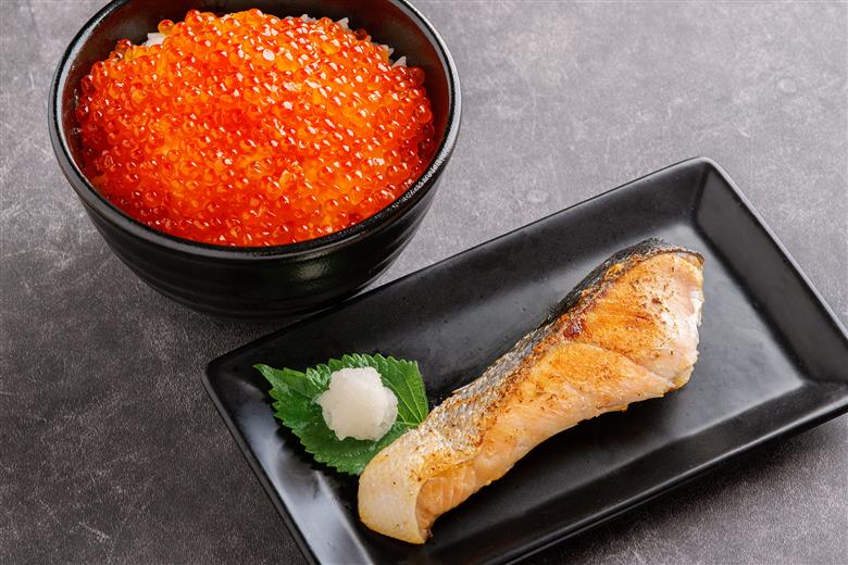 【12/15までのご入金で年内発送】網走産 秋鮭いくら 親子セット ABBI003