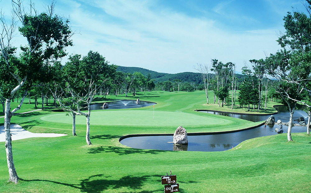 ゴルフプレー・施設利用券　3000円分