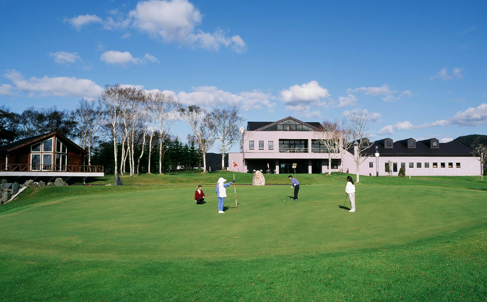 ゴルフプレー・施設利用券　3000円分