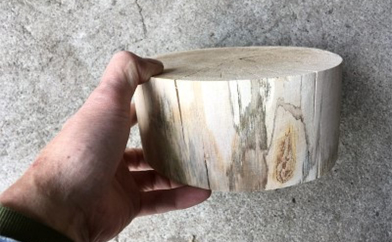 キャンプなどの薪割り台 北海道 芦別市 道央ランバー