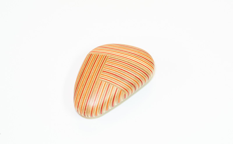 【ウッドデザイン賞受賞】 木製 ペーパーウェイト koishi-tr ora 北海道 芦別市 滝澤ベニヤ