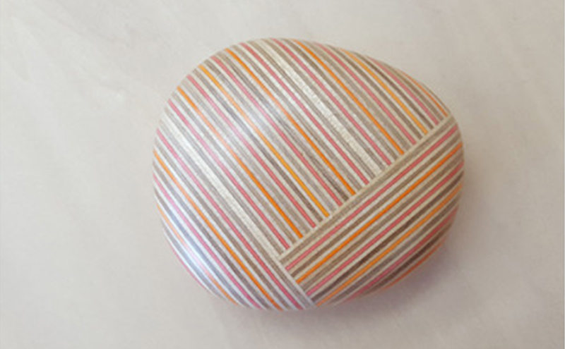 【ウッドデザイン賞受賞】 木製 ペーパーウェイト koishi-sq san 北海道 芦別市 滝澤ベニヤ