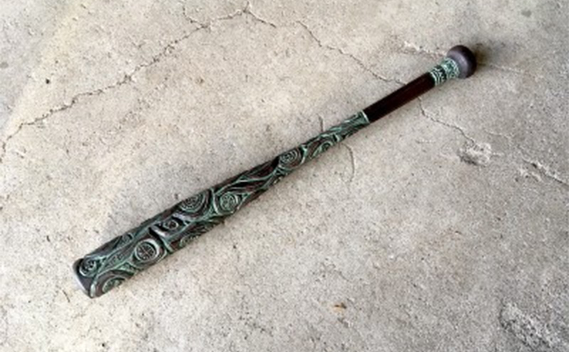 アイヌ紋様飾りバット 北海道 芦別市 道央ランバー