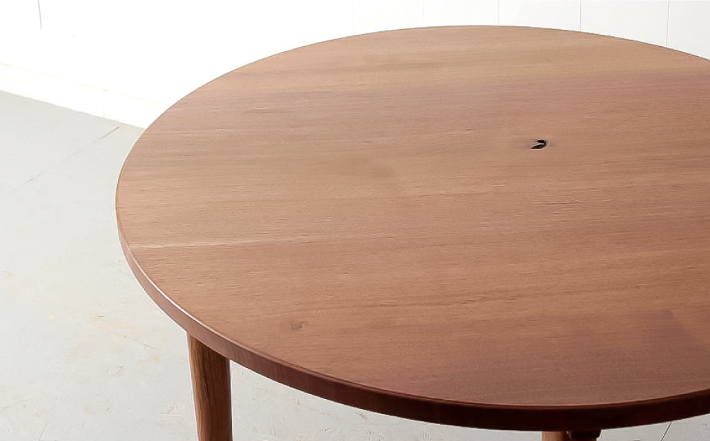 ラウンドテーブル ウォールナット（道産ナラも可能） W1200 北海道  MOOTH インテリア 手作り 家具職人 モダン 家具 家具 家具 家具 家具 家具