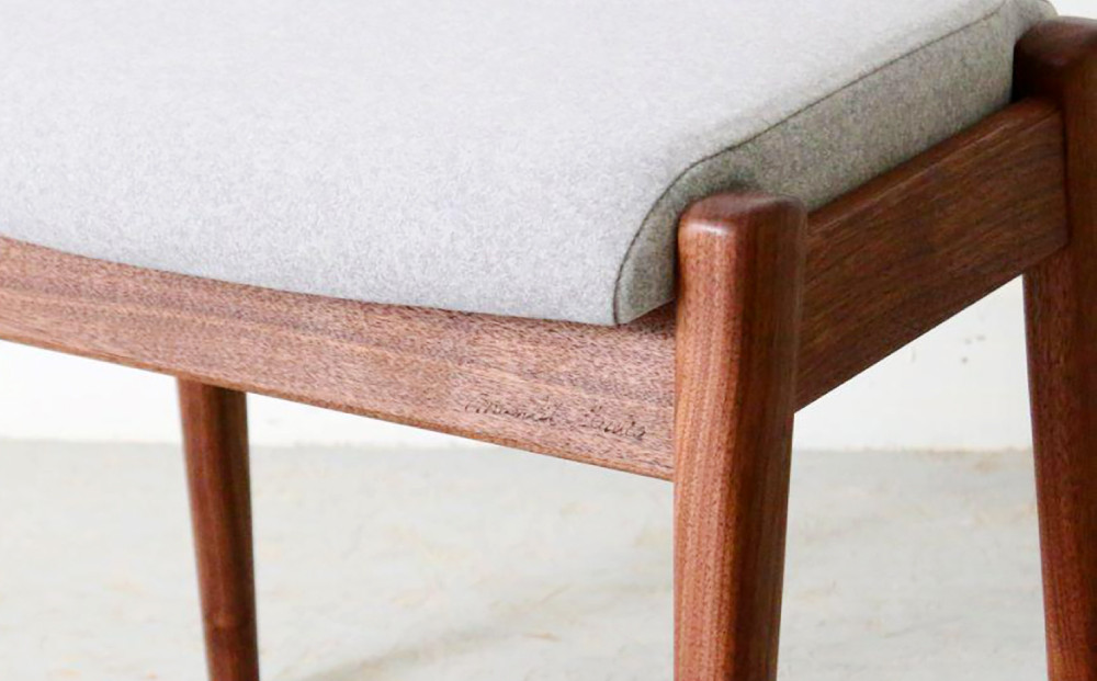 オットマン（ダイニングチェア用、スツール兼用）（ウォールナットまたは道産ナラ）北海道 MOOTH インテリア 手作り 家具職人 ソファ チェア 家具 家具 家具 家具 家具 家具