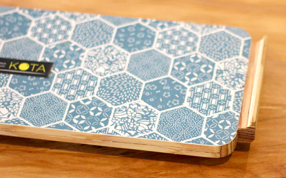 カフェトレー　小（和柄ブルーまたは和柄レッド） 杉  北海道 KOTA インテリア 手作り 家具職人  モダン 家具 家具 家具 家具 家具 家具