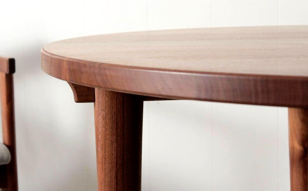 ラウンドテーブル ウォールナット（道産ナラも可能） W900 北海道  MOOTH インテリア 手作り 家具職人 モダン 家具 家具 家具 家具 家具 家具