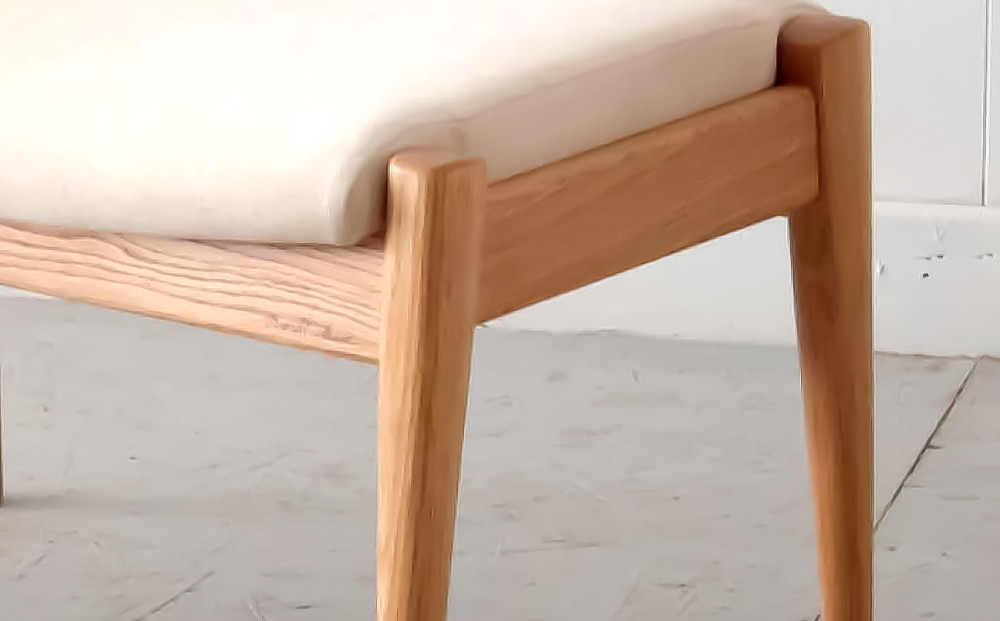 オットマン（ダイニングチェア用、スツール兼用）（ウォールナットまたは道産ナラ）北海道 MOOTH インテリア 手作り 家具職人 ソファ チェア 家具 家具 家具 家具 家具 家具