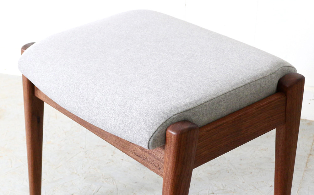 オットマン アームチェア用、スツール兼用（ウォールナットまたは道産ナラ）北海道 MOOTH インテリア 手作り 家具職人 ソファ チェア 家具 家具 家具 家具 家具 家具