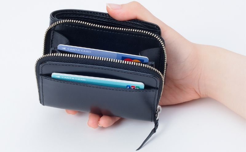 ファスナー付二つ折り財布(ブラスコット黒) いたがき 名入れ無