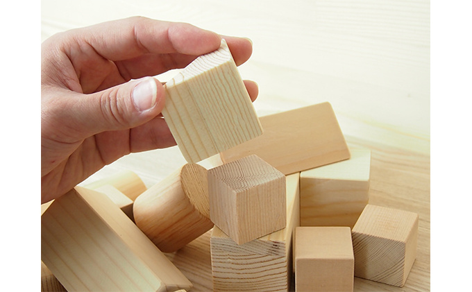積み木 木製 おもちゃ いろいろ つみき 25～30個 日本製 工芸品 室内 遊び 知育 玩具 ファミリートイ ゲーム