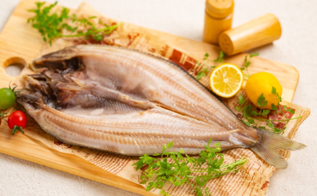 14-240 【ホワイトデー】超特大しまほっけ一夜干し3枚セット ホワイトデー発送