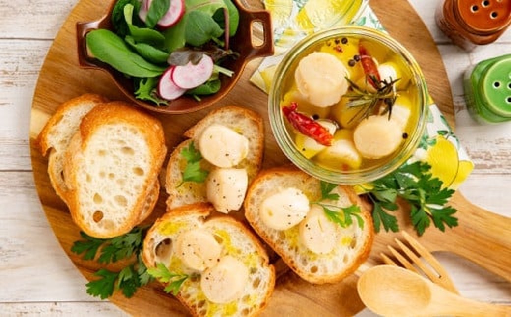 20-309 【訳あり】北海道オホーツク産ホタテ貝柱(生食用)小粒大入 1kg ｜ サイズ不揃い ワケアリ 訳あり ほたて ホタテ 帆立 貝柱 玉冷