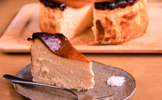 31-5 Cafe ほの香のオホーツクバスクチーズケーキ(6号) 通常発送 6号-1ホール