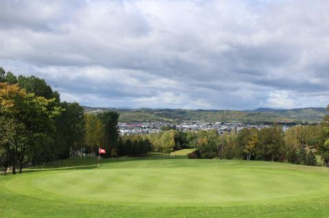 北海道士別市平日セルフ（ペア）プレー券（乗車カート付き）
