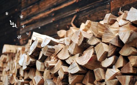 ≪キャンプにおすすめ！≫薪（広葉樹）キャンプストーブ・焚き火用 約10㎏【01120】