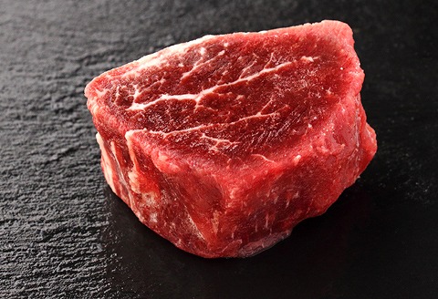 【北海道根室産】短角和牛ヒレステーキ150g×2P、ビーフカレー2P C-13004