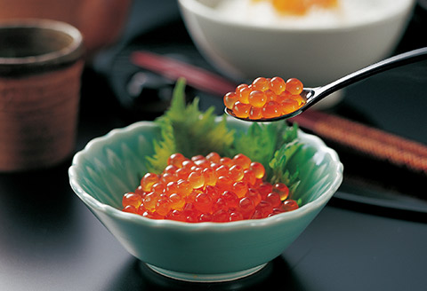 ＜12月21日決済分まで年内配送＞【北海道根室産】海鮮セット(毛がに、ホタテ貝柱、いくら) D-05001