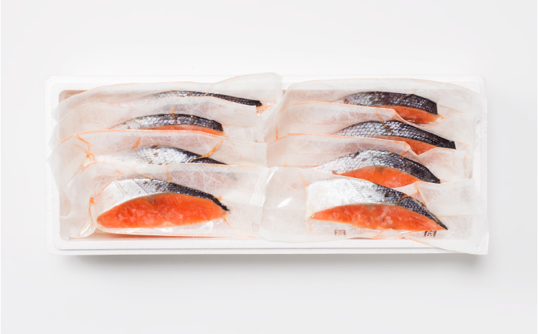 ＜12月14日決済分まで年内配送＞塩銀鮭切身1切×20P(約1.4kg) A-09018