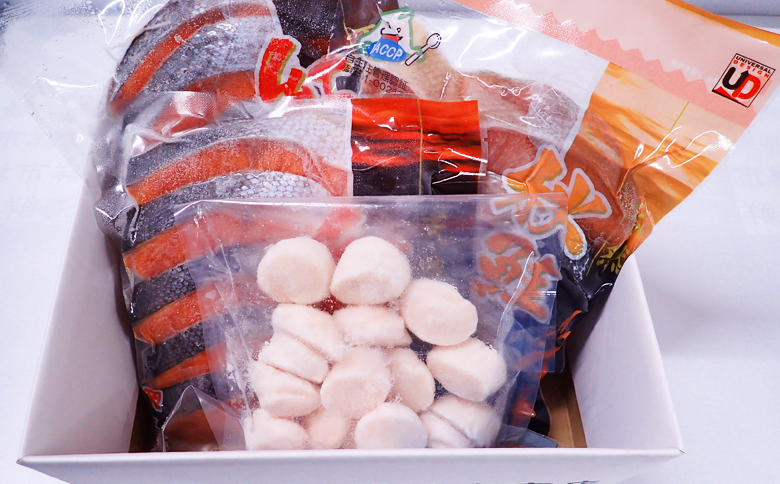 紅鮭切身10切・秋鮭切身5切、天然ほたて貝柱200g A-14093