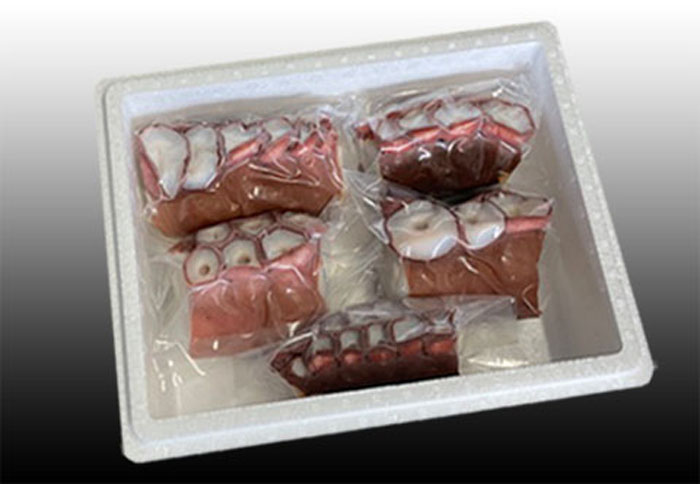 ＜12月21日決済分まで年内配送＞【北海道根室産】たこ足ブロック3～6P(計800g前後～1.4kg前後) A-36059