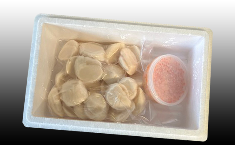 ＜12月21日決済分まで年内配送＞いくら醤油漬け100g×1P、ほたて貝柱500g×1P B-30019