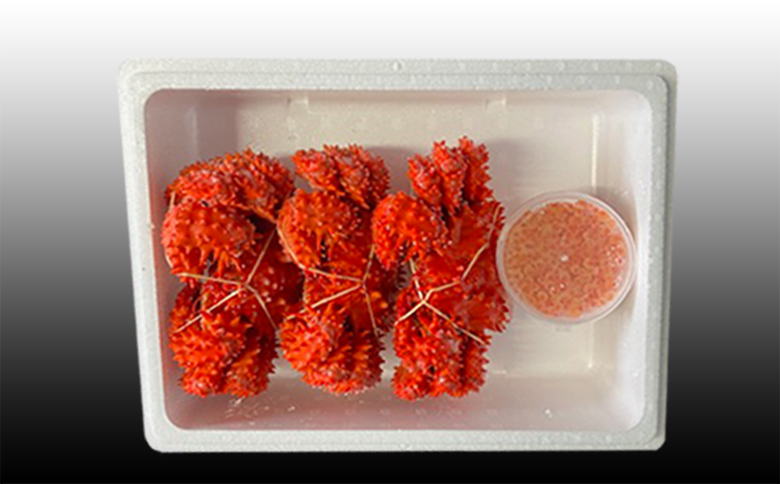 ＜12月21日決済分まで年内配送＞花咲かに300g前後～450g前後×3尾・いくら醤油漬け100g×1P B-76032