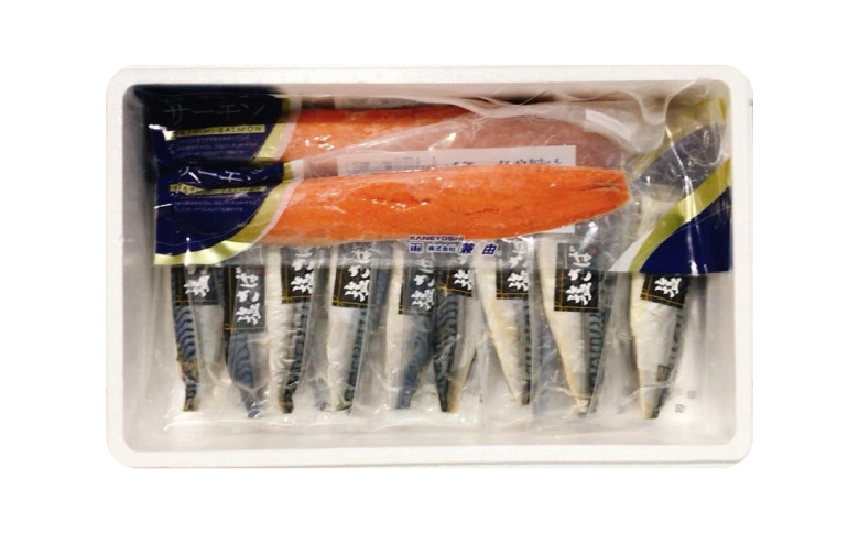 お刺身トラウトサーモン1.5kg、塩さばフィレ1枚×20P C-09021