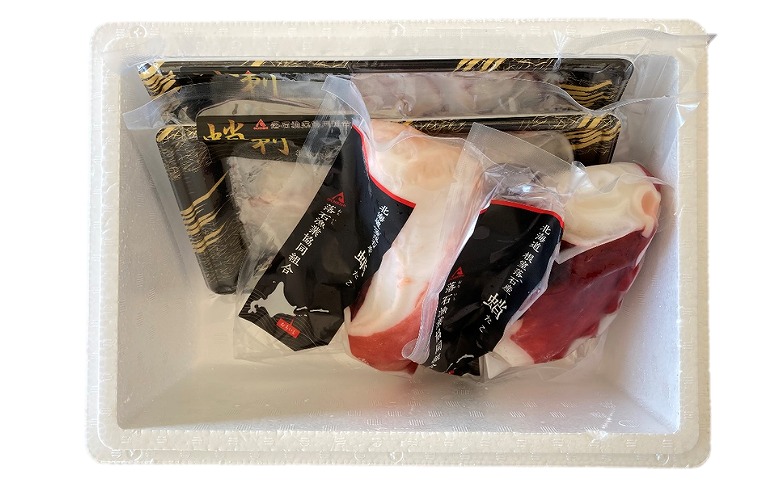 ＜12月14日決済分まで年内配送＞【北海道根室産】ボイル水たこ足ブロック500g×2P、スライス150g×2P C-20006