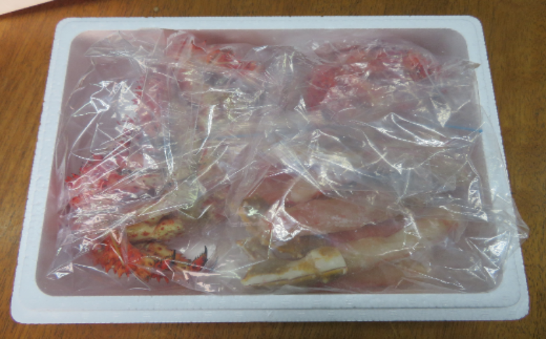 【12/31決済分まで1月中配送】 【北海道根室産】生冷凍たらばがに棒ポーション250g・花咲がに2尾セット C-59028