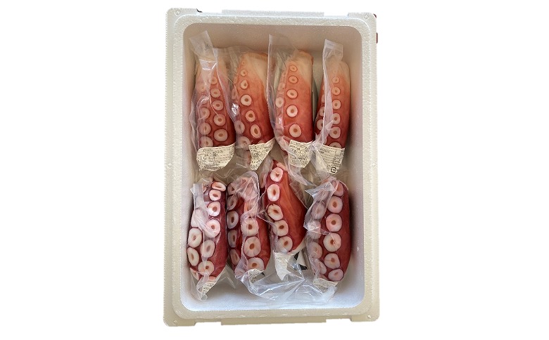 ＜12月14日決済分まで年内配送＞【北海道根室産】ボイル水たこ足ブロック8P(計4kg) D-20005