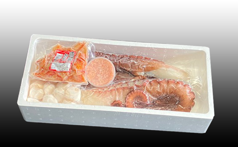 ＜12月21日決済分まで年内配送＞お刺身用たこ足・花咲かにむき身・お刺身用ほたて・いくら醤油漬けセット D-36031