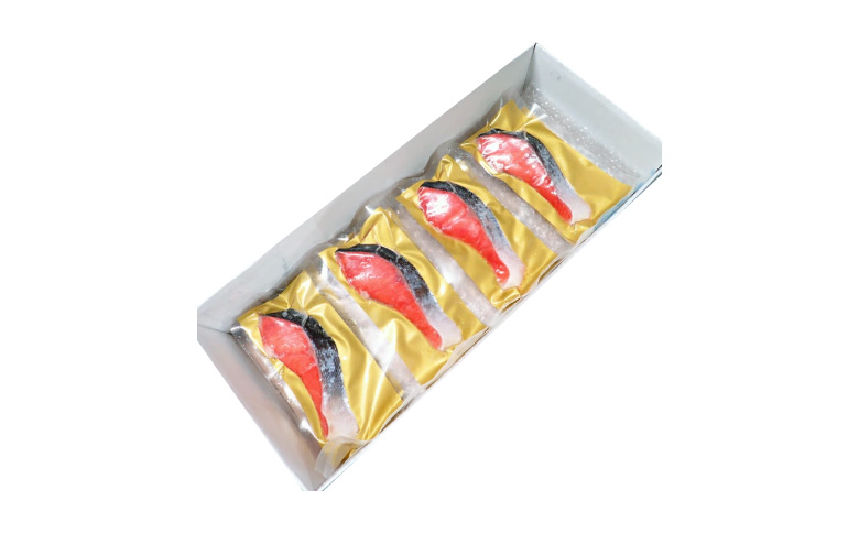 根室海鮮市場＜直送＞無添加天然熟成紅鮭1切(約80g)真空×8P G-28054