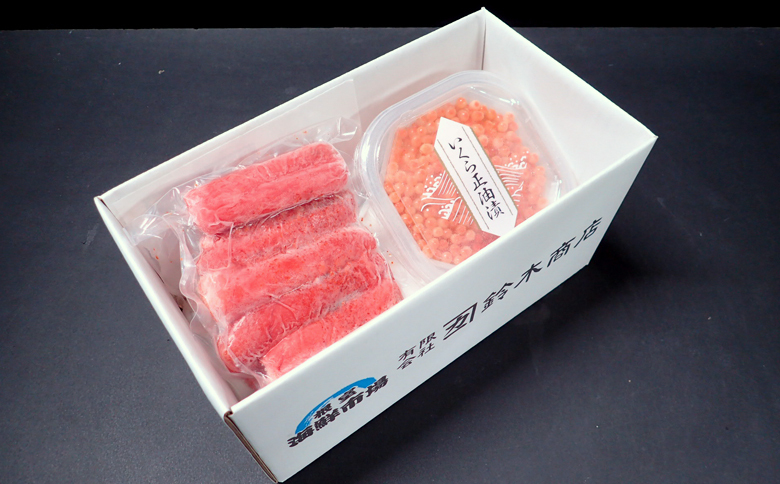 根室海鮮市場＜直送＞いくら醤油漬け(鮭卵)70g×1P、辛子明太子300g×1P G-28063